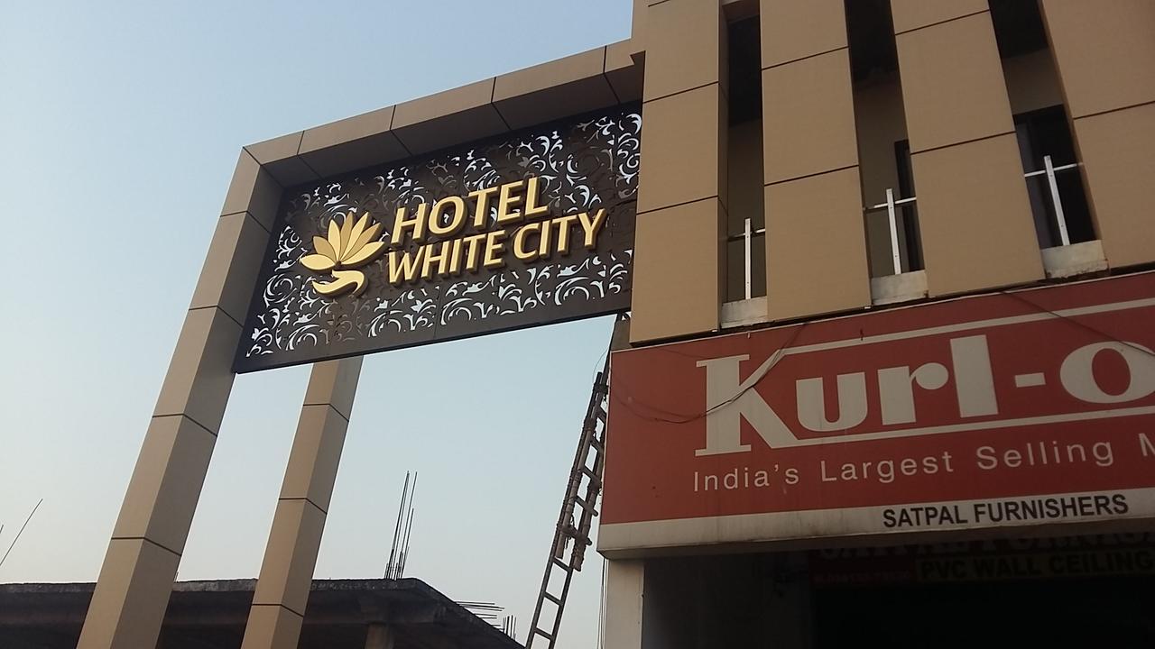 Oyo 30415 Hotel White City Anandpur  Exterior photo